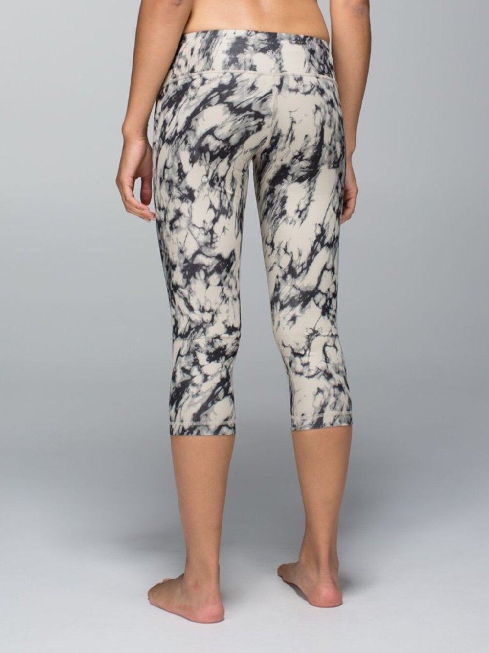 Lululemon Wunder Under Crop – Size 4 – Great Granite Black Mojave Tan 🔥